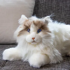 Roboter Katze liegend mit Blickrichtung nach vorne