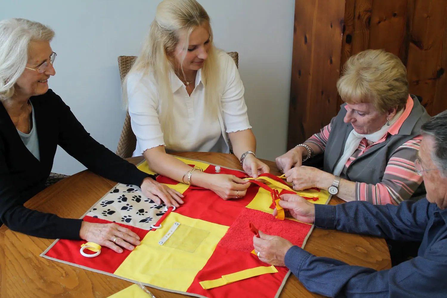 Nestel-Therapie Decke Anwendung in der Gruppe Nestel-Therapie Decke Gruppe